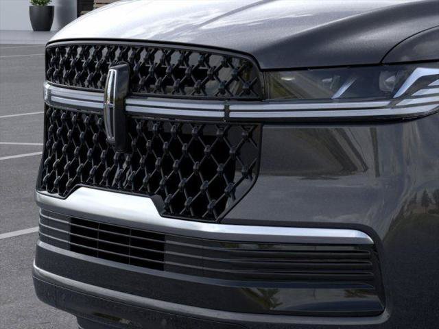 Used 2026 Lincoln Navigator L Reserve w/ Jet Appearance Package AWD/4WD image 17