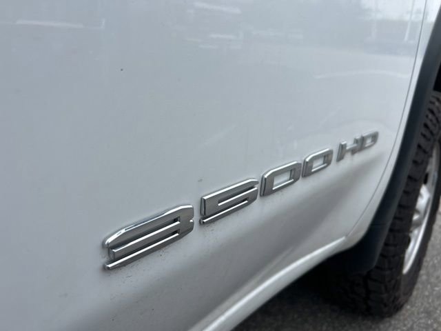 Used 2022 GMC Sierra 3500 Pro w/ Convenience Package RWD image 18