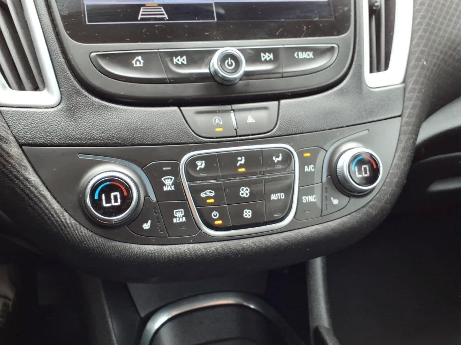 Used 2023 Chevrolet Malibu LT FWD image 21