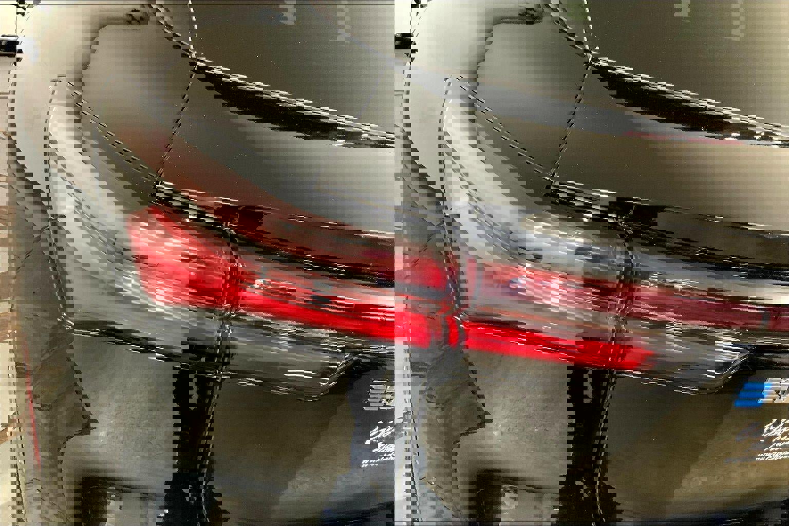 Used 2025 Chevrolet Equinox EV LT image 27