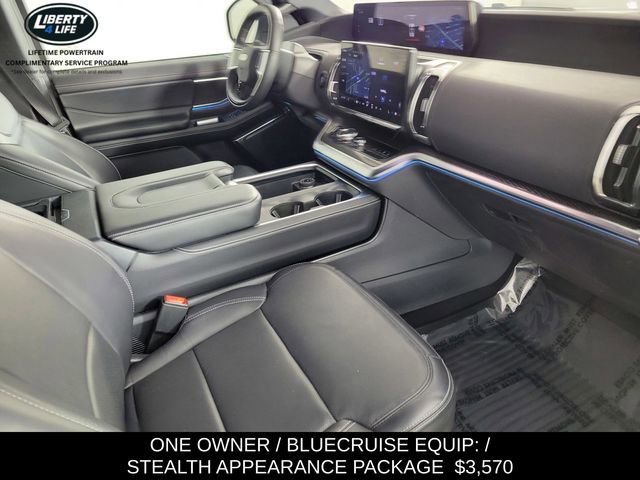 Used 2025 Ford Expedition Max Platinum w/ Stealth Appearance Package image 19