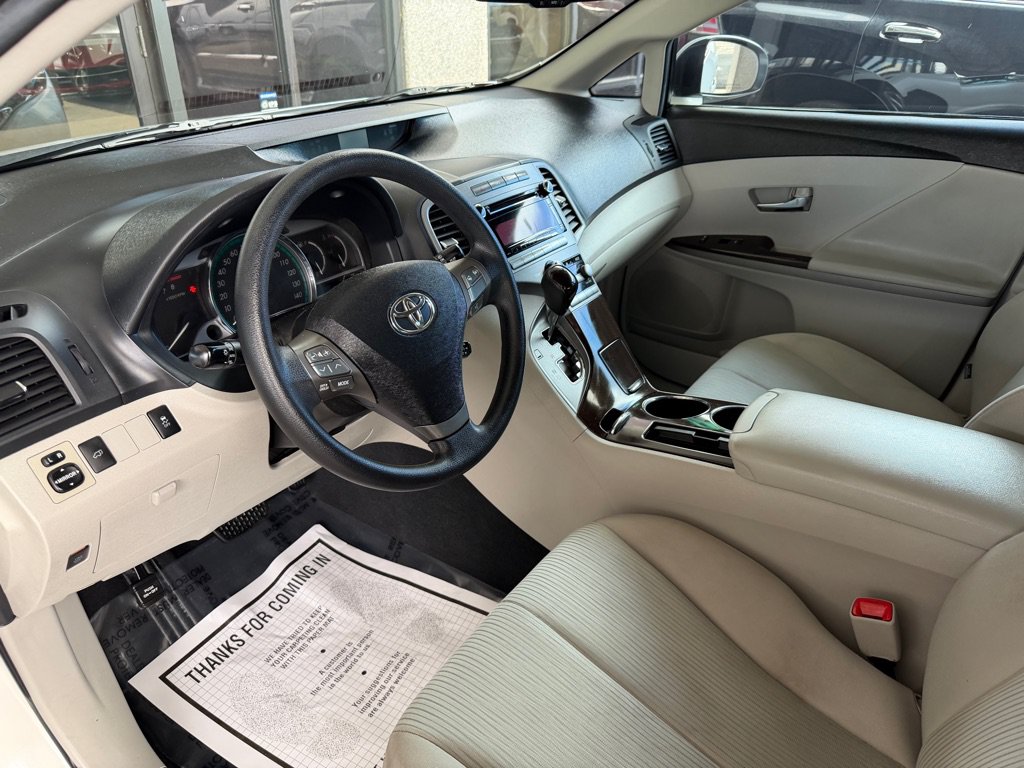 Used 2012 Toyota Venza LE w/ LE Convenience Pkg FWD image 7