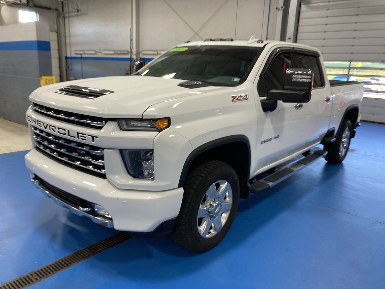 Used 2021 Chevrolet Silverado 2500 LTZ w/ Z71 Chrome Sport Edition AWD/4WD video 3