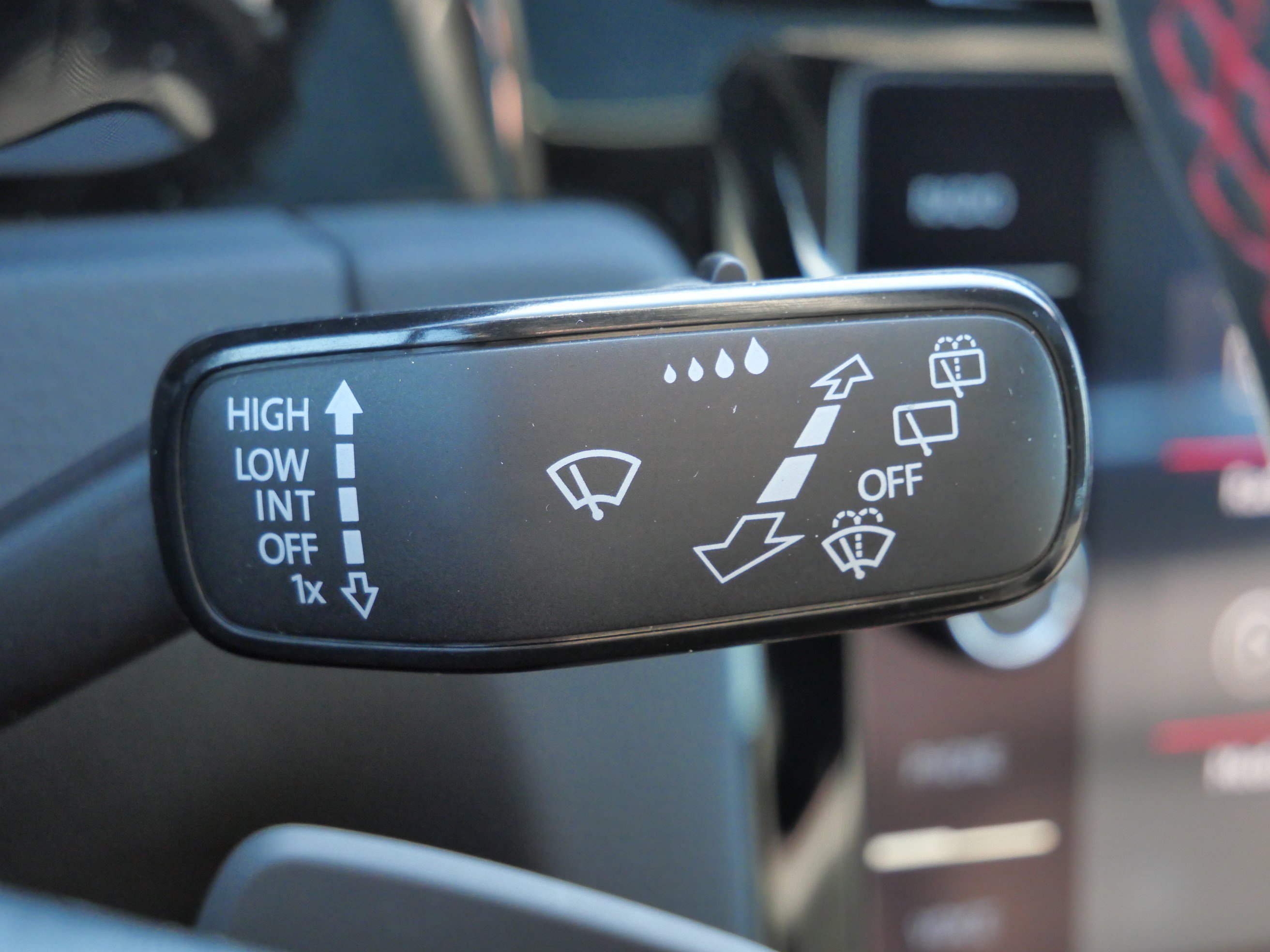 Used 2021 Volkswagen GTI SE image 33