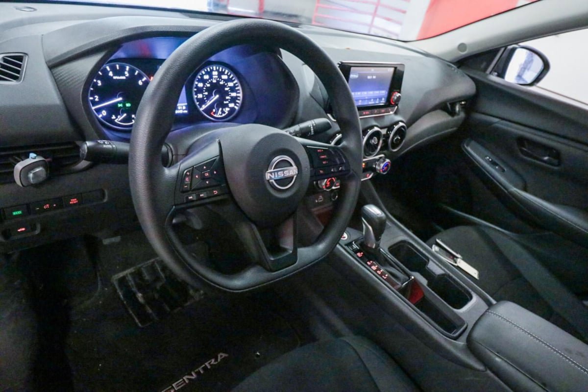 Used 2025 Nissan Sentra S FWD image 12