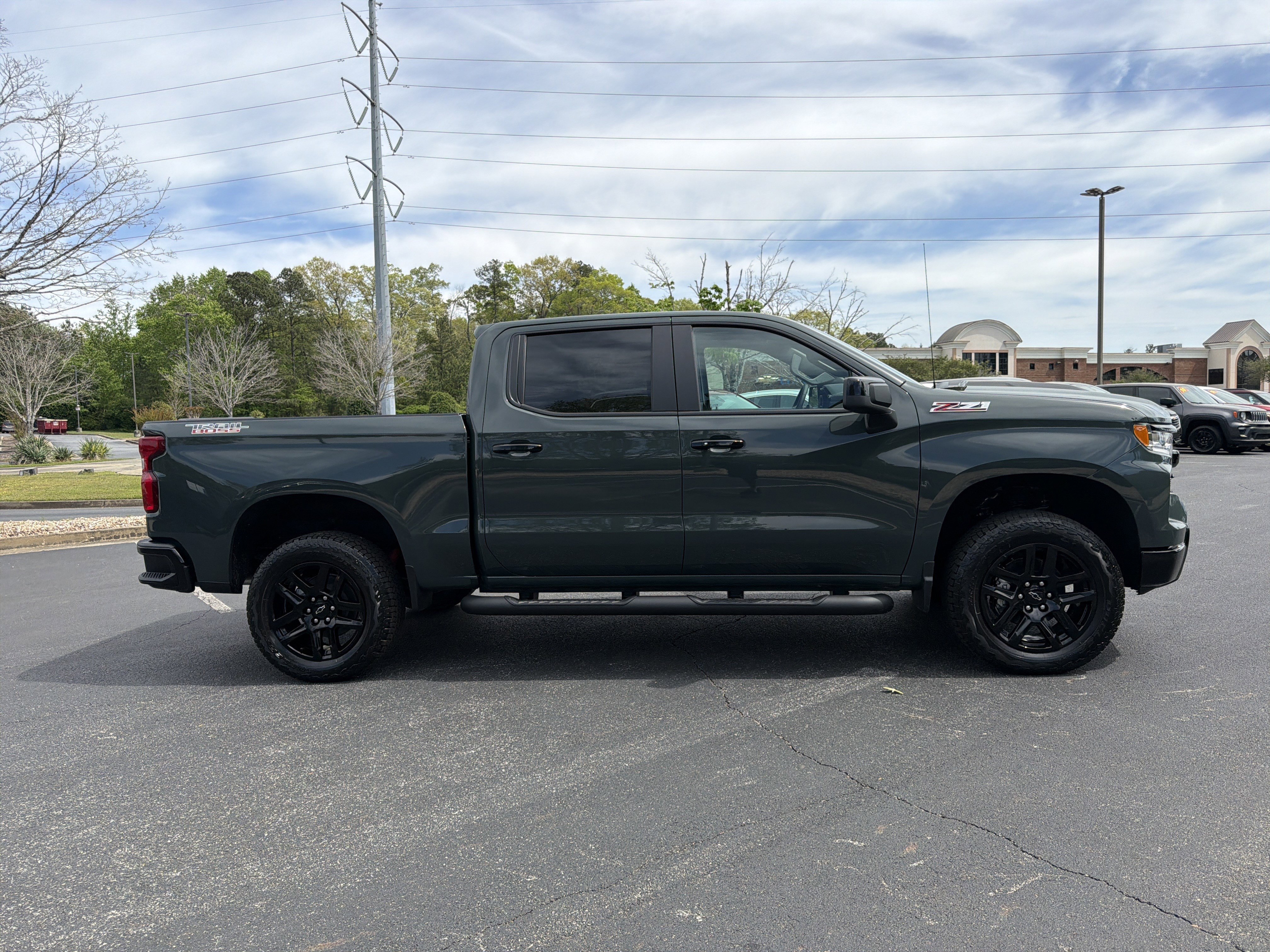 Used 2026 Chevrolet Silverado 1500 LT Trail Boss w/ Convenience Package II image 4