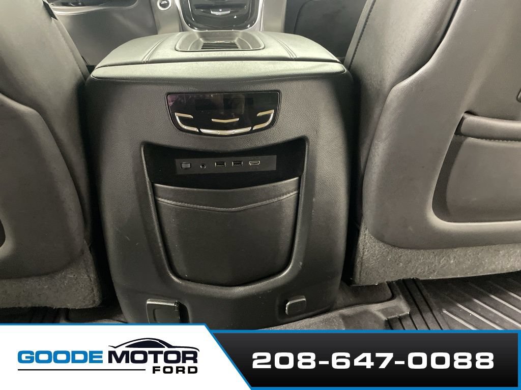 Used 2019 Cadillac Escalade Premium Luxury AWD/4WD image 21