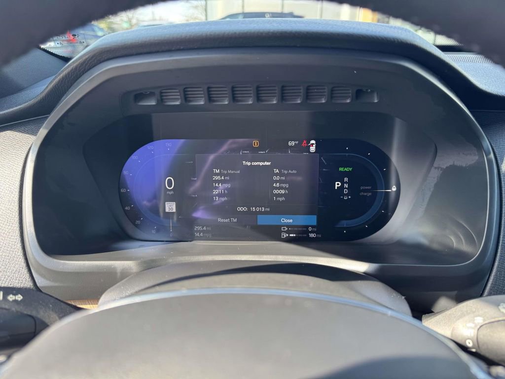 Certified 2024 Volvo XC90 T8 Plus w/ Protection Package Premier image 23