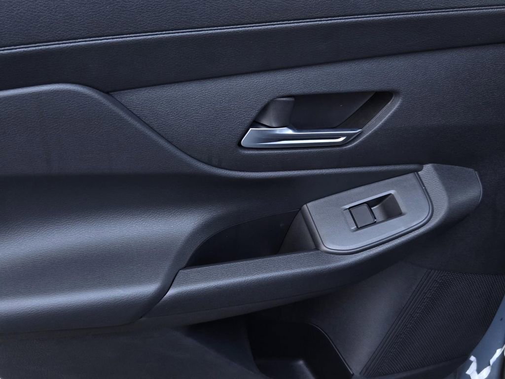 New 2026 Nissan Sentra SV w/ Floor Mat Package FWD image 9
