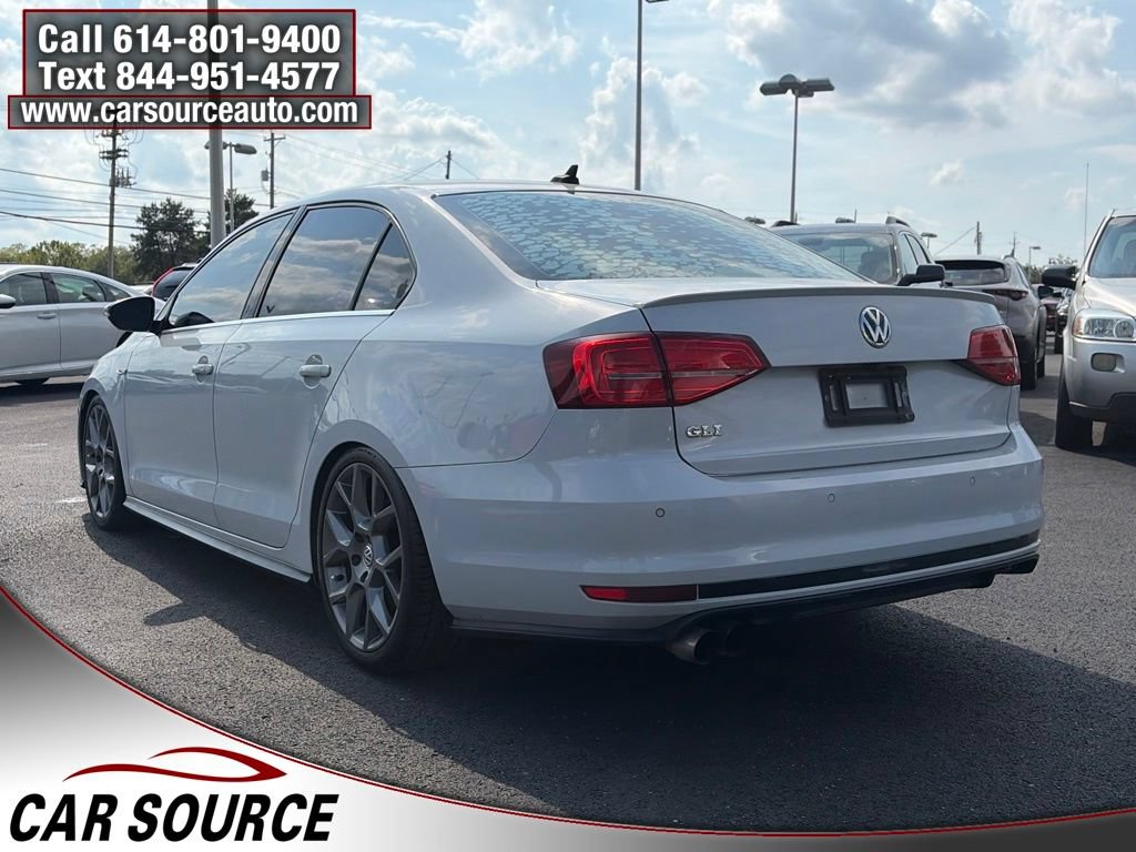Used 2017 Volkswagen Jetta GLI FWD image 8