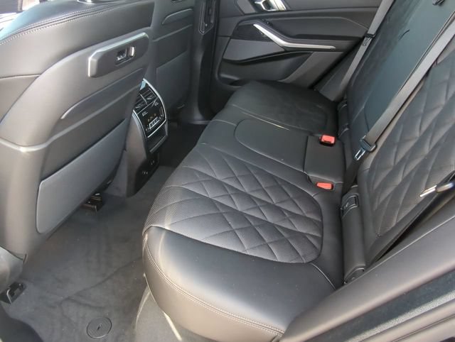 Used 2026 BMW X5 xDrive40i w/ Executive Package AWD/4WD image 15