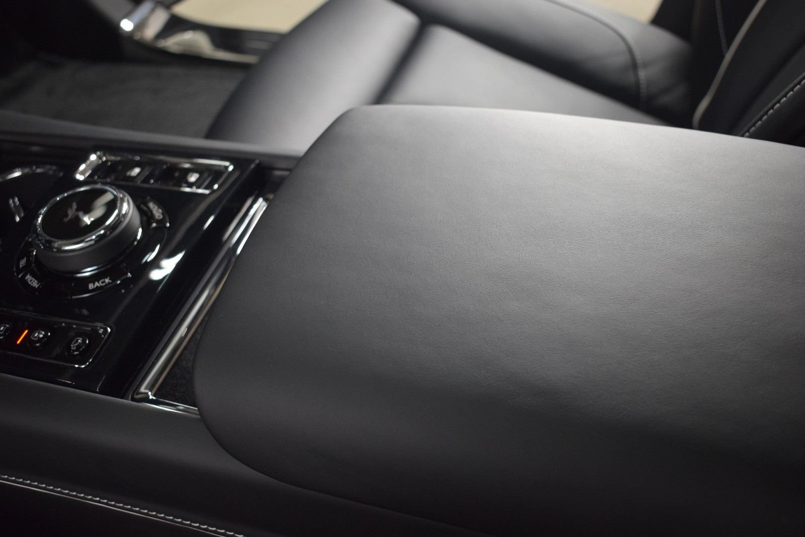 New 2026 Rolls-Royce Ghost Extended Wheelbase AWD/4WD image 36