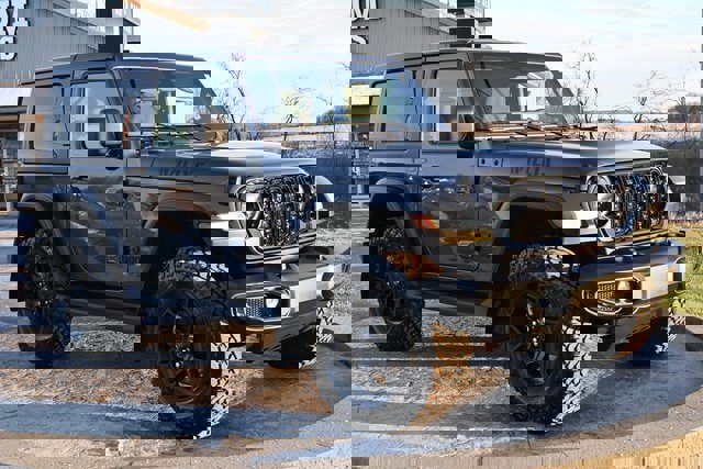 Used 2024 Jeep Wrangler Sport image 3