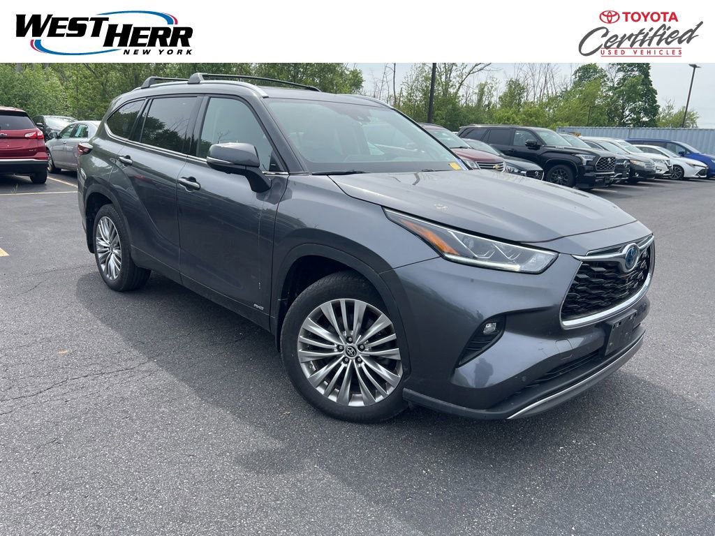 Used 2024 Toyota Highlander Platinum