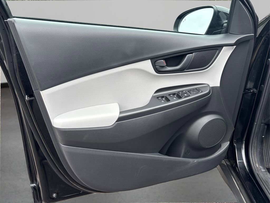 Certified 2023 Hyundai Kona SEL w/ Cargo Package image 22