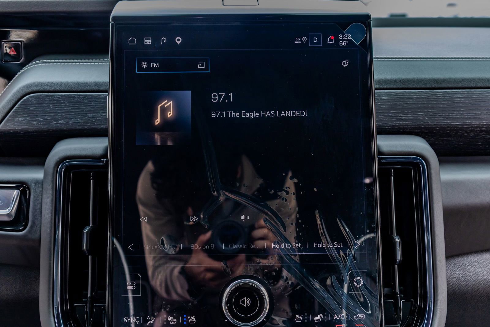 Used 2026 GMC Yukon AT4 Ultimate w/ LPO, Floor Liner Package image 25