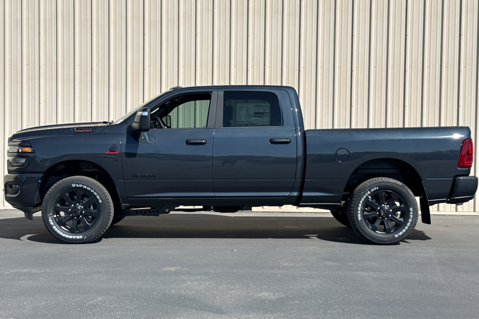 New 2026 RAM 3500 Big Horn AWD/4WD image 9