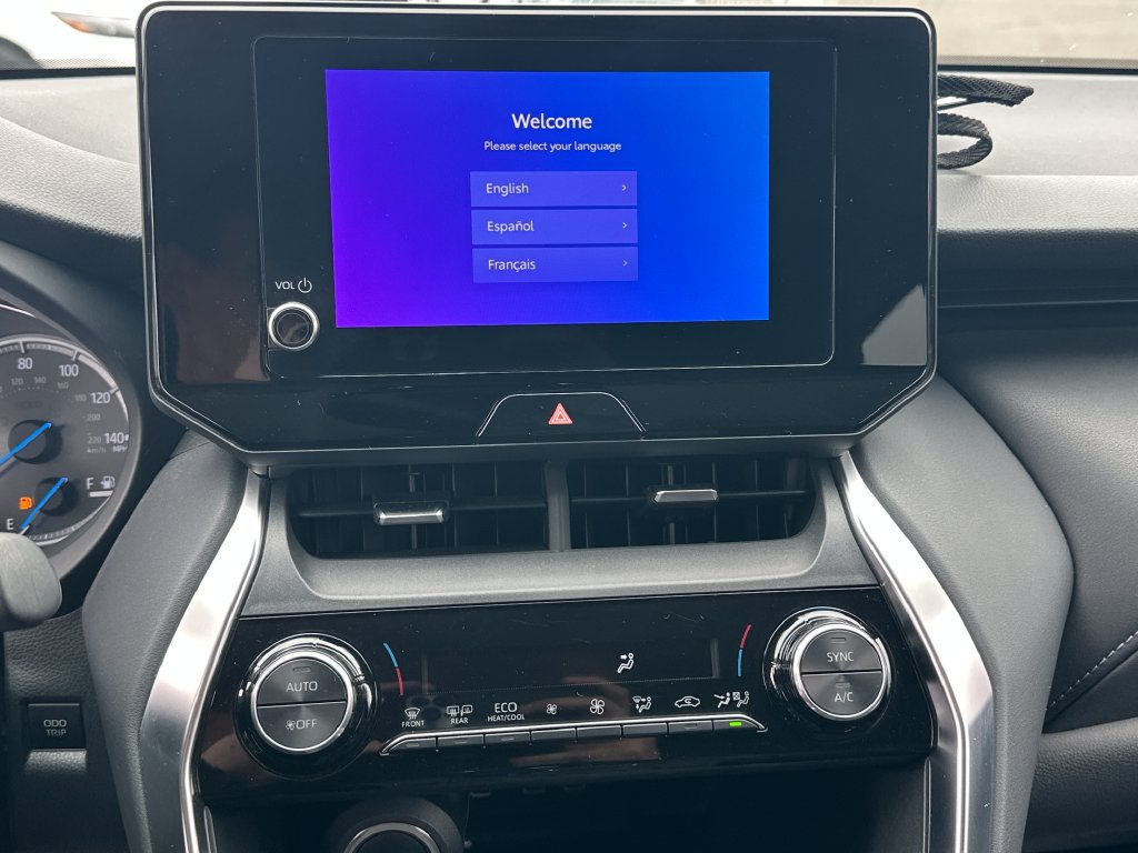 Certified 2024 Toyota Venza LE AWD/4WD image 22