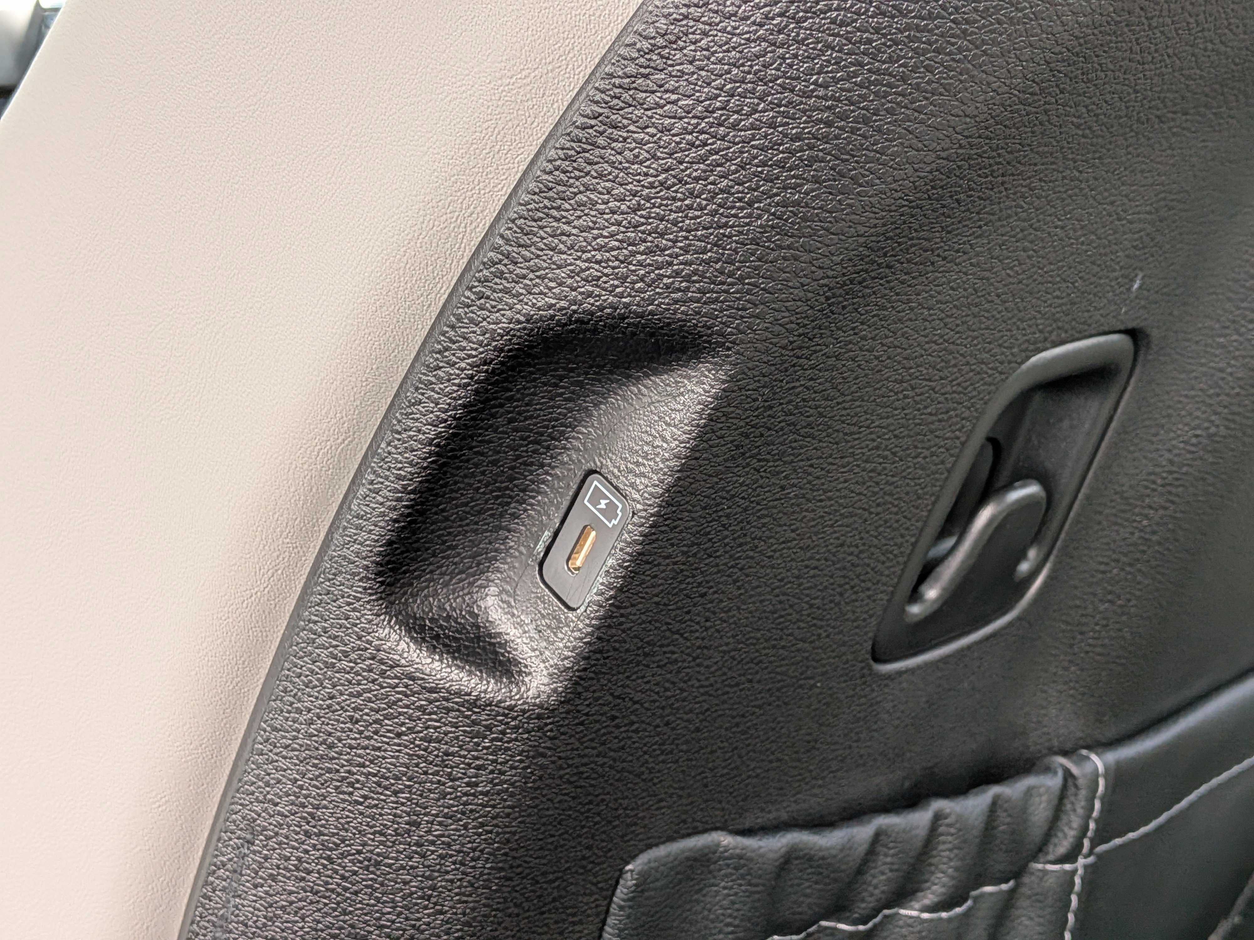 Used 2023 Kia Telluride SX Prestige AWD/4WD image 17