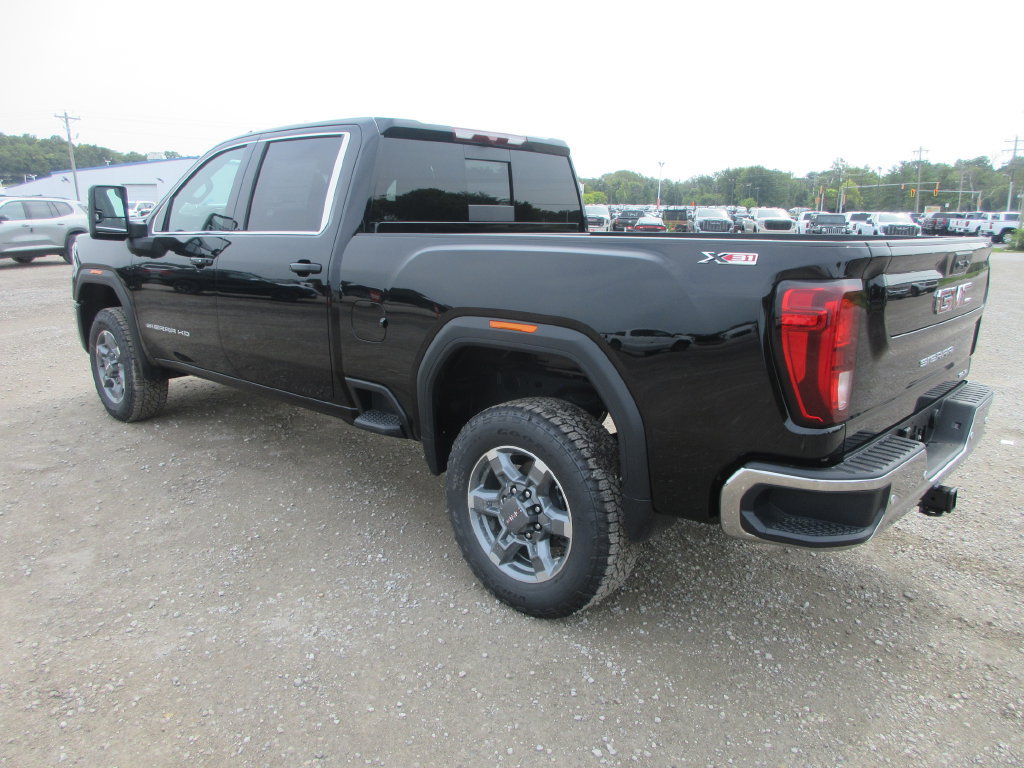 New 2026 GMC Sierra 2500 SLE w/ SLE Value Package; AWD/4WD image 9