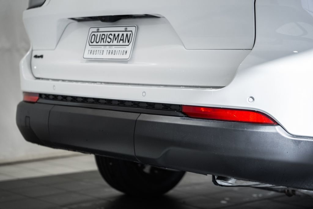 New 2025 Jeep Grand Cherokee L Altitude image 8