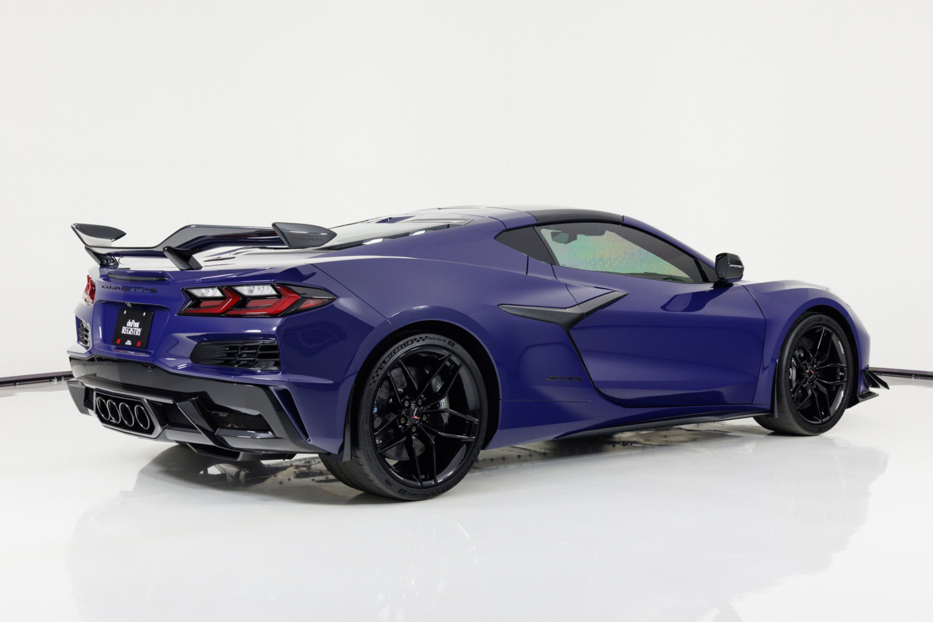 Used 2026 Chevrolet Corvette Z06 w/ Z07 Performance Package RWD image 3