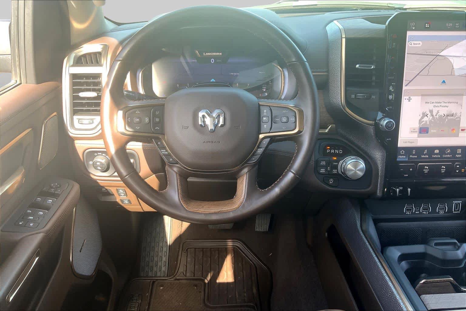 Used 2025 RAM 1500 Limited AWD/4WD image 6