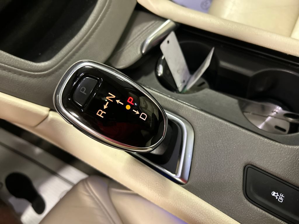 Used 2018 Cadillac XT5 Luxury w/ Driver Awareness Package FWD image 20