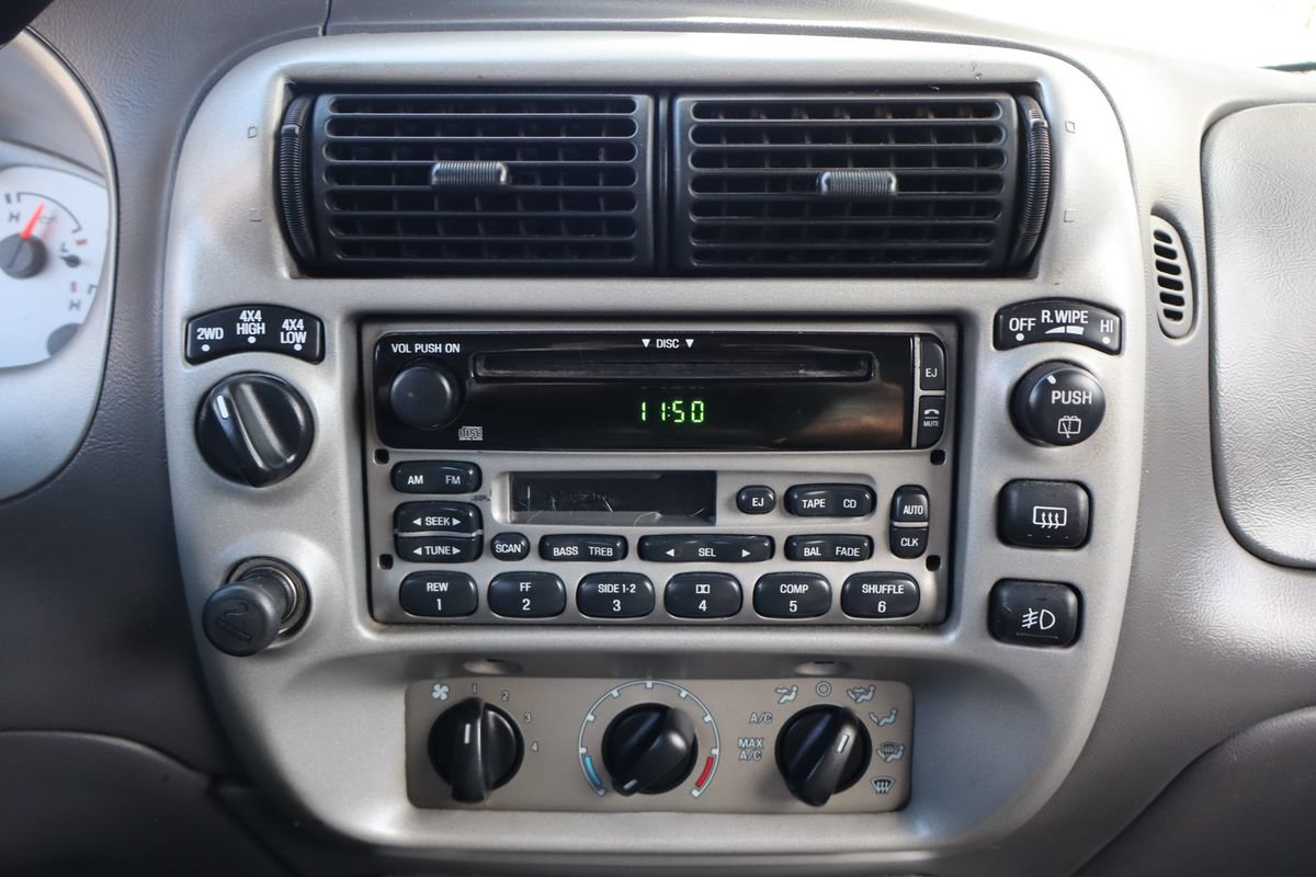 Used 2001 Ford Explorer Sport AWD/4WD image 31