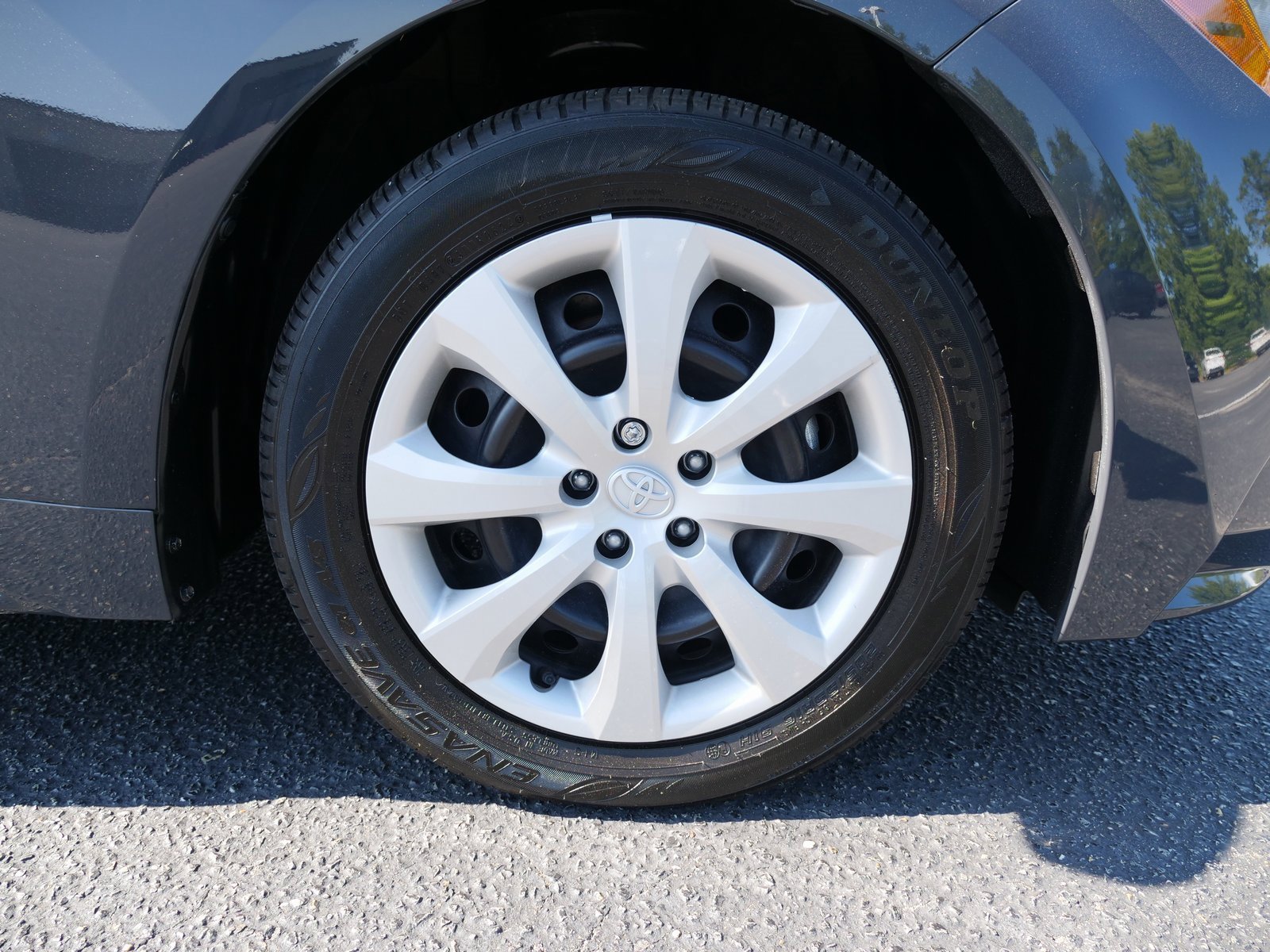 Used 2024 Toyota Corolla LE image 11