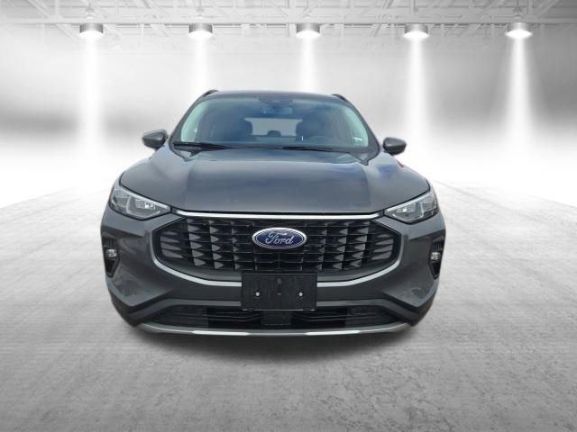 Used 2025 Ford Escape Platinum image 5