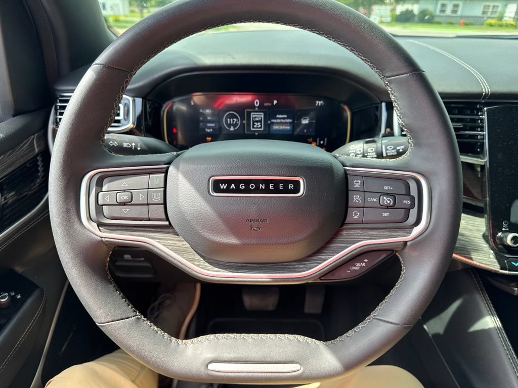 Used 2022 Jeep Wagoneer Series III w/ Convenience Group I AWD/4WD image 20