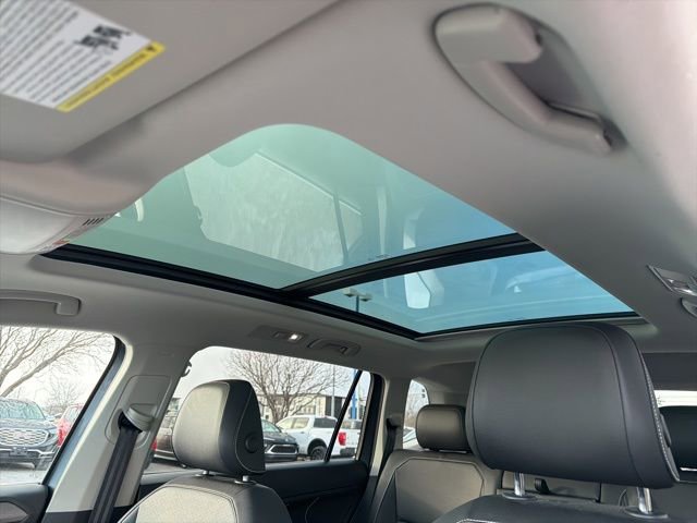 Used 2023 Volkswagen Tiguan SE image 31