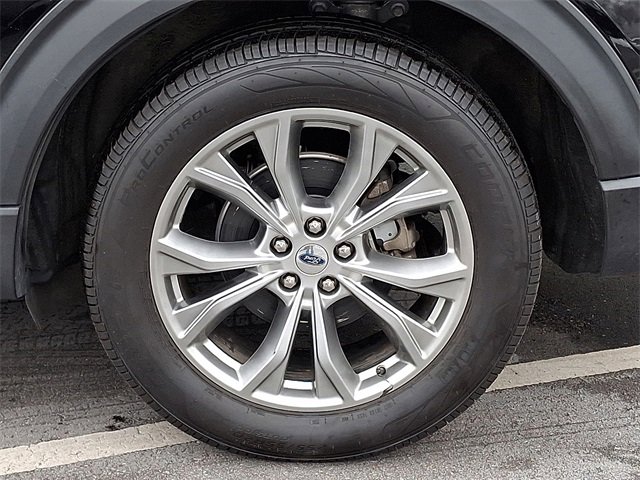 Used 2020 Ford Explorer Limited image 28