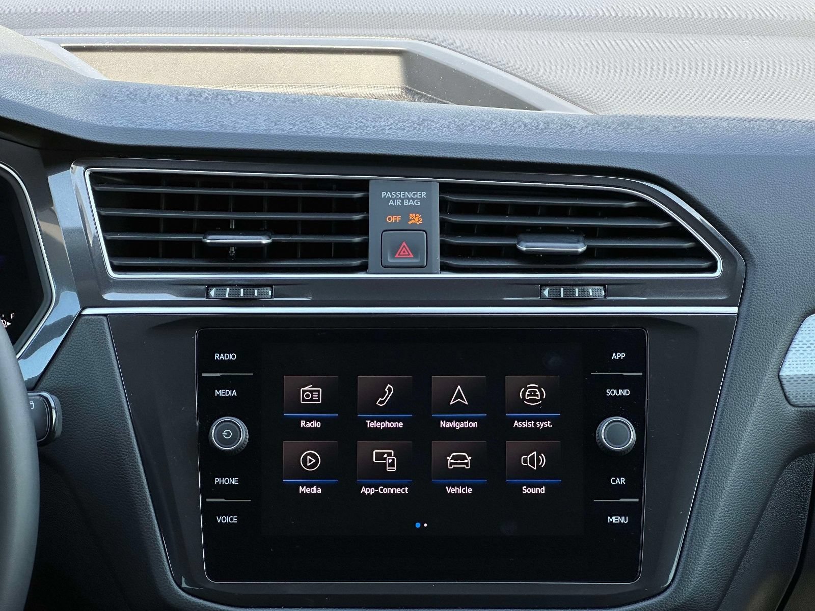 Certified 2024 Volkswagen Tiguan S FWD image 17