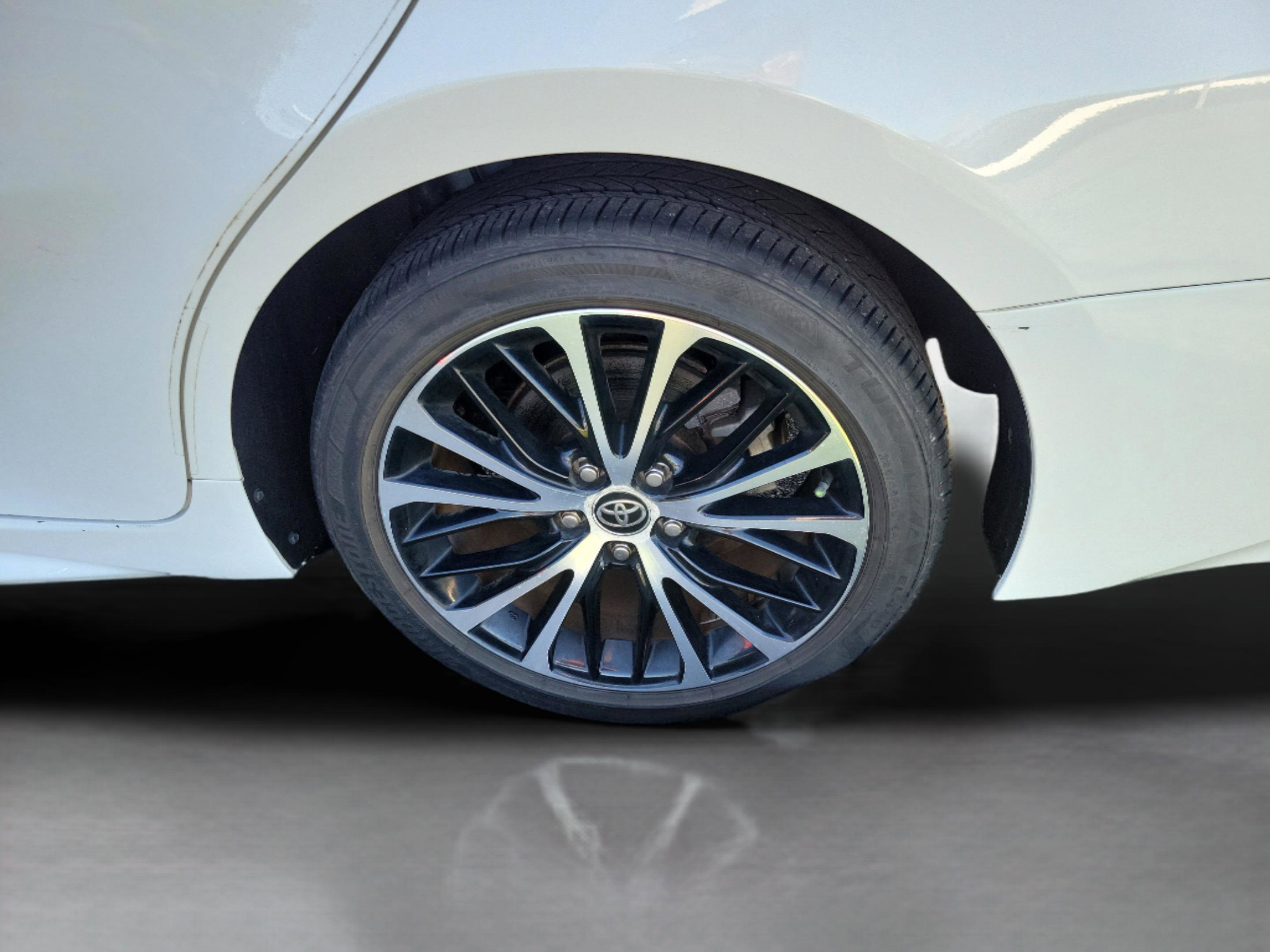 Used 2020 Toyota Camry SE image 26