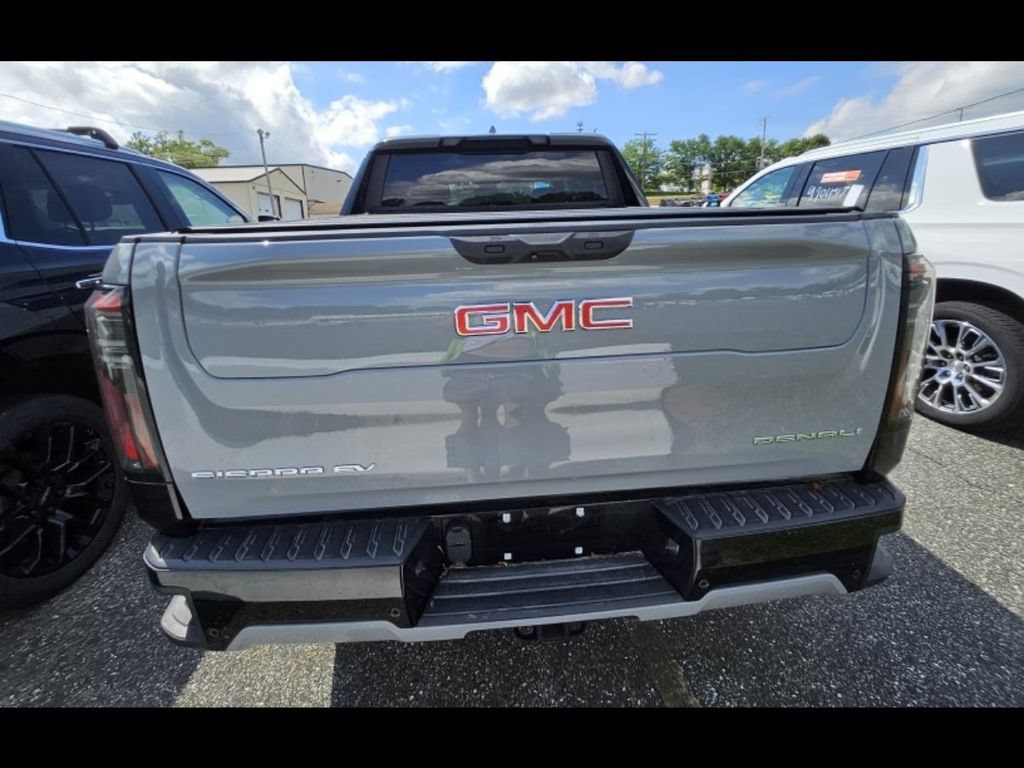 Used 2026 GMC Sierra EV Denali AWD/4WD image 7