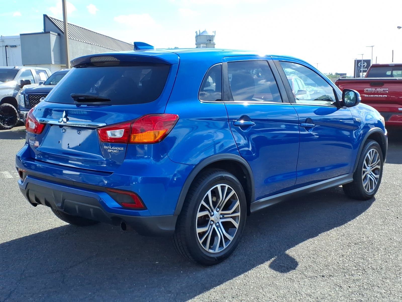 Used 2019 Mitsubishi Outlander Sport ES FWD image 3