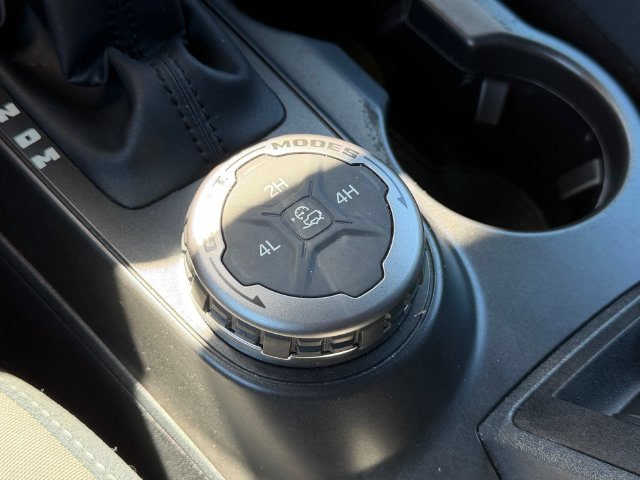 Used 2023 Ford Bronco Outer Banks AWD/4WD image 25