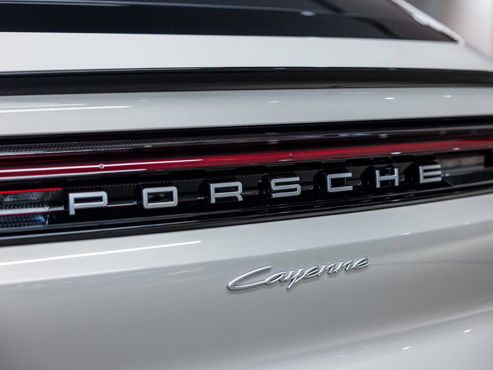 New 2026 Porsche Cayenne Coupe AWD/4WD image 23