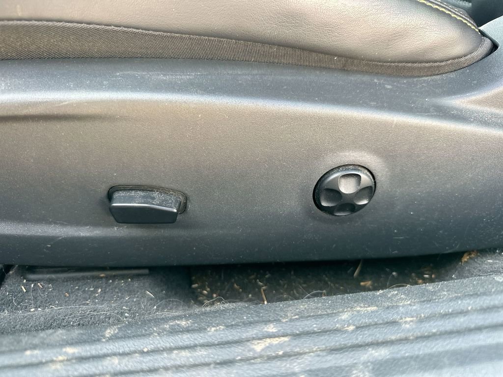 Used 2011 Dodge Challenger R/T image 40