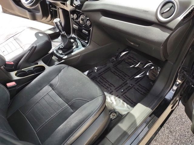 Used 2014 Ford Fiesta Titanium FWD image 26