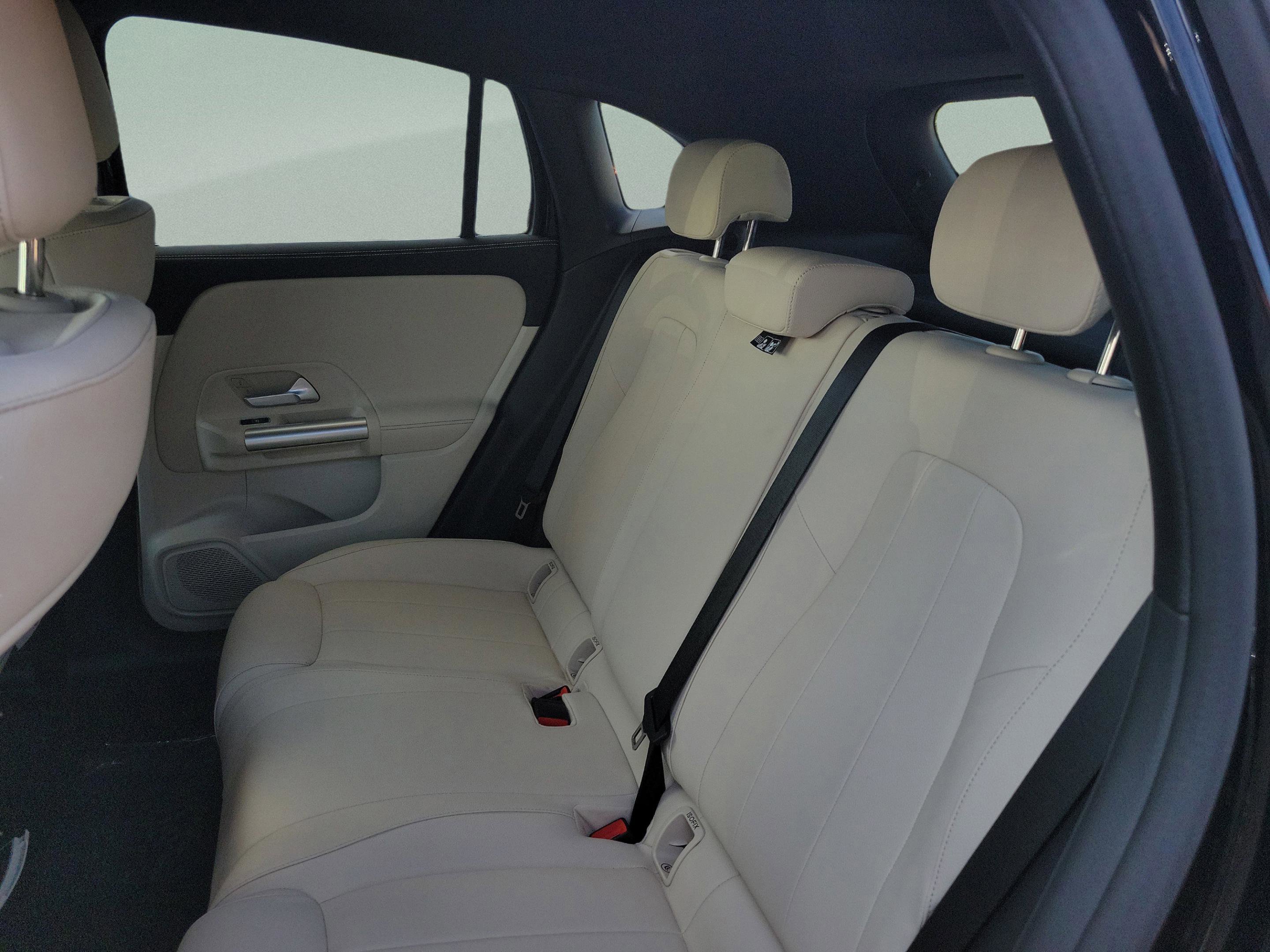 Certified 2025 Mercedes-Benz GLA 250 4MATIC image 14