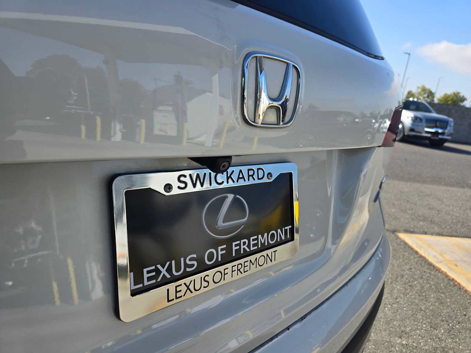 Used 2018 Honda Pilot Touring image 14