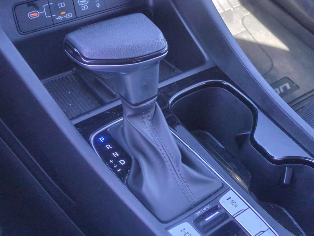 Certified 2025 Hyundai Tucson SEL AWD/4WD image 17