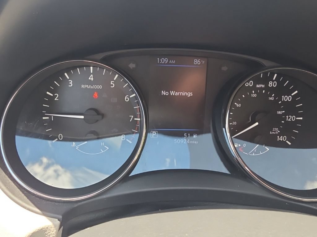 Used 2021 Nissan Rogue Sport SV AWD/4WD image 17