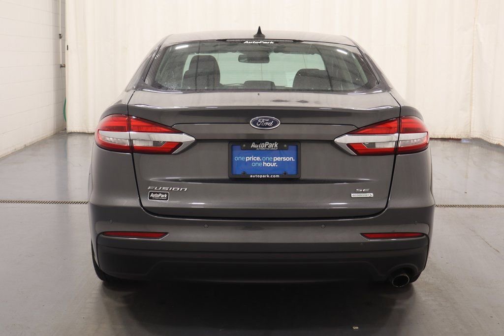 Used 2019 Ford Fusion SE image 8