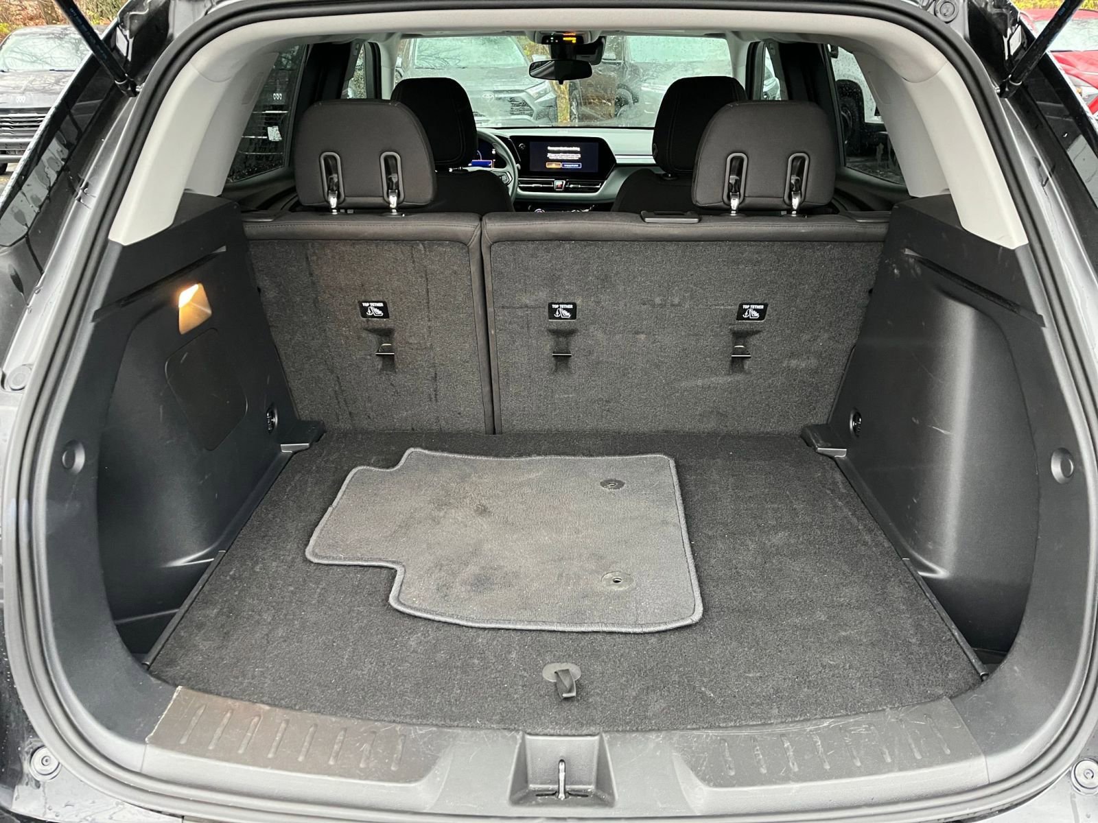 Used 2025 Chevrolet TrailBlazer LT w/ Driver Confidence Package image 24