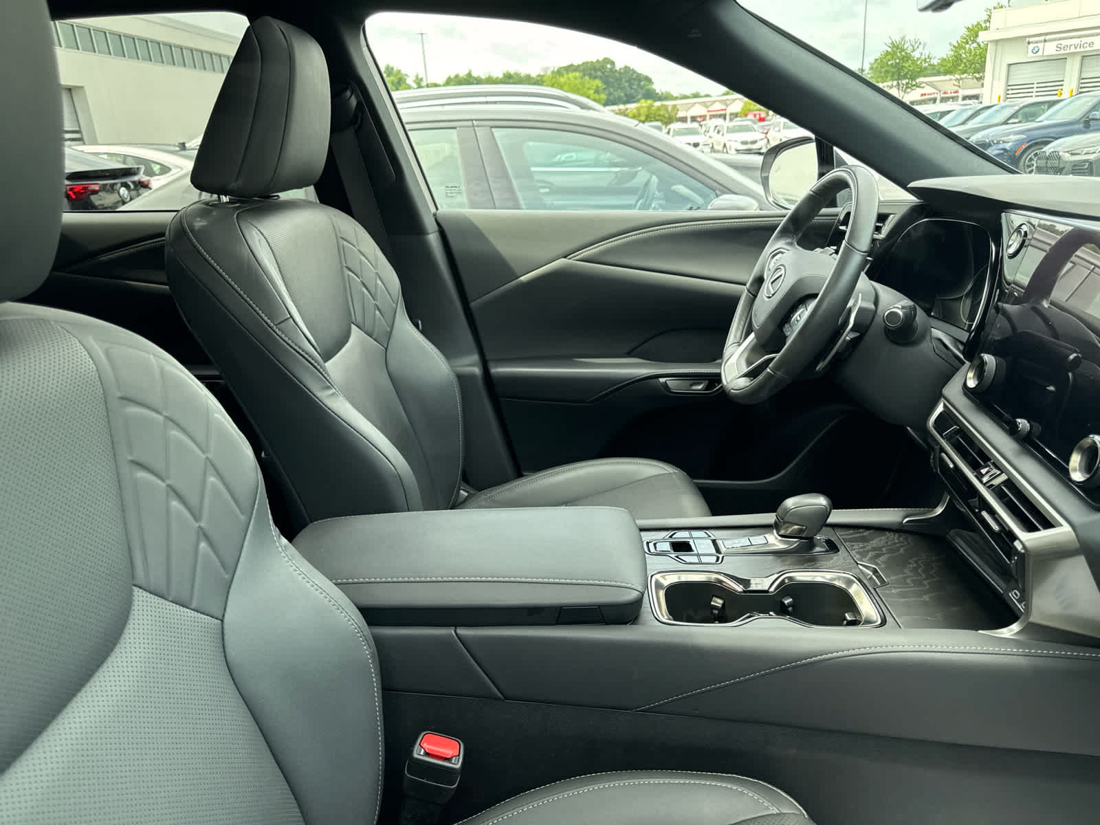 Used 2024 Lexus RX 350 Premium w/ Accessory Package (Z1) AWD/4WD image 14
