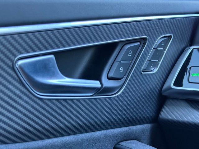 Used 2025 Audi RS Q8 performance image 27
